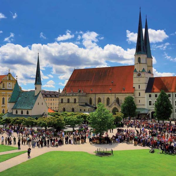 Altoetting-Pilgerwinzug-Kapellplatz