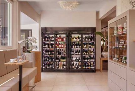 Sonnengut-Weinschrank